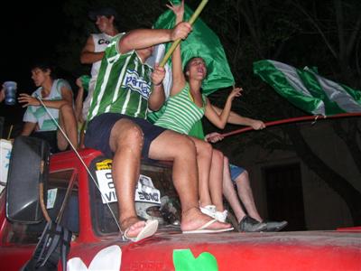 378x277 pixels (29K)